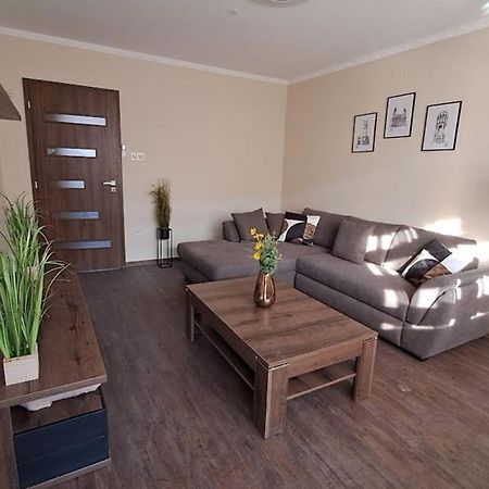 Szilfak City Apartman Hajdúszoboszló Exteriör bild