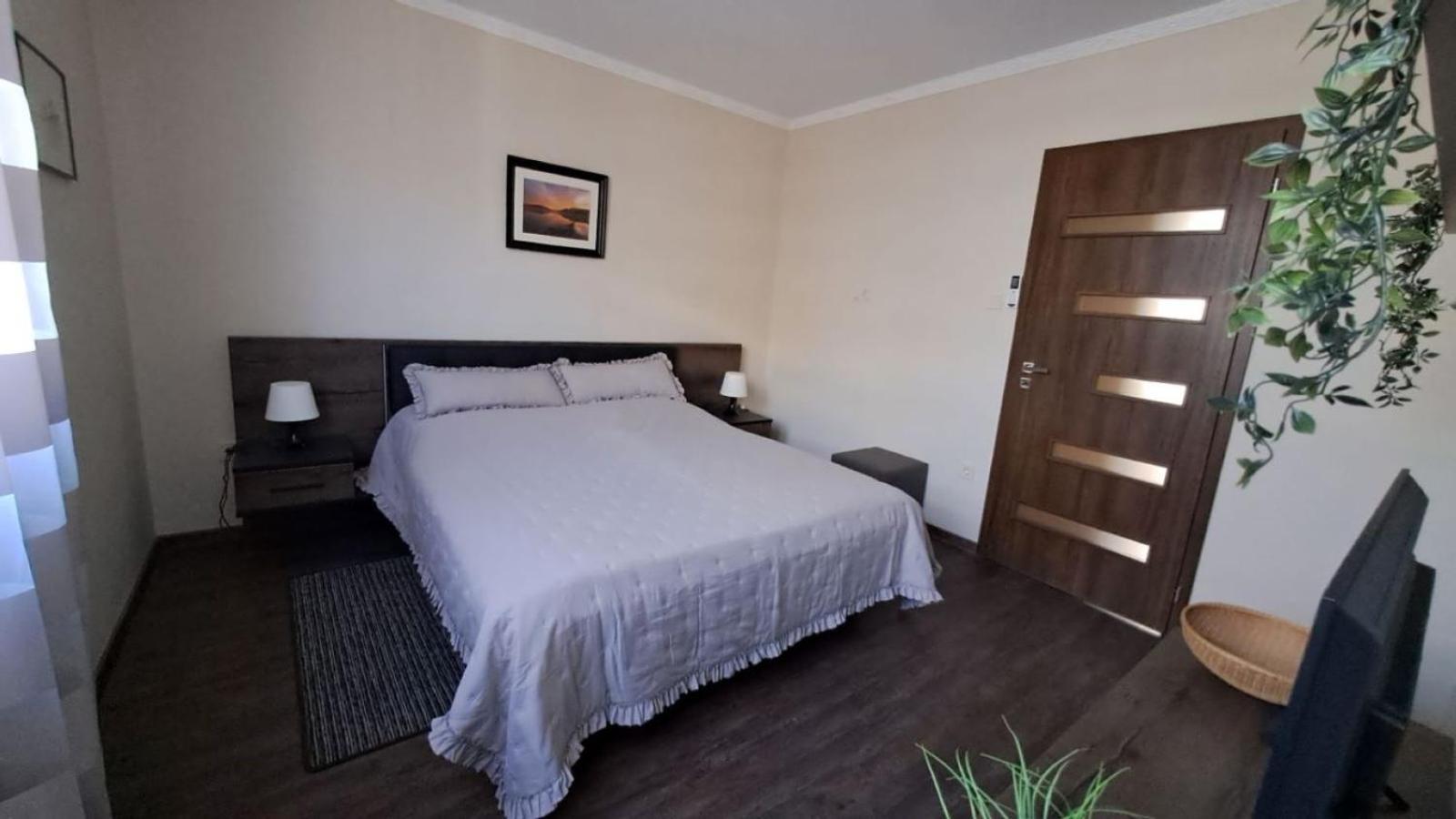 Szilfak City Apartman Hajdúszoboszló Exteriör bild