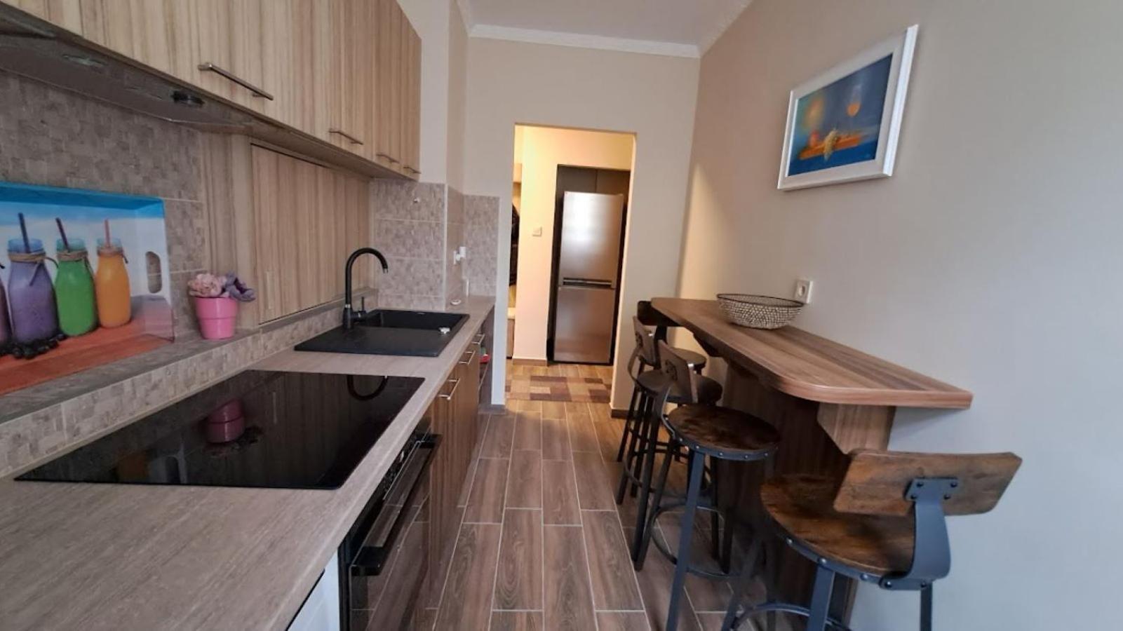Szilfak City Apartman Hajdúszoboszló Exteriör bild