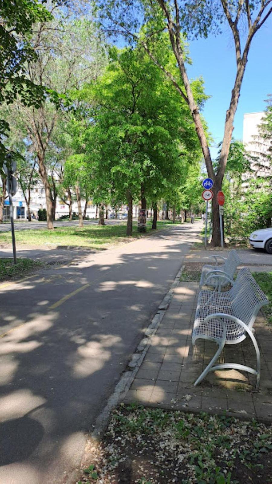 Szilfak City Apartman Hajdúszoboszló Exteriör bild